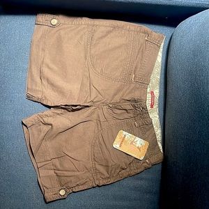 NWT: Girls Shorts. Size: 7 Juniors